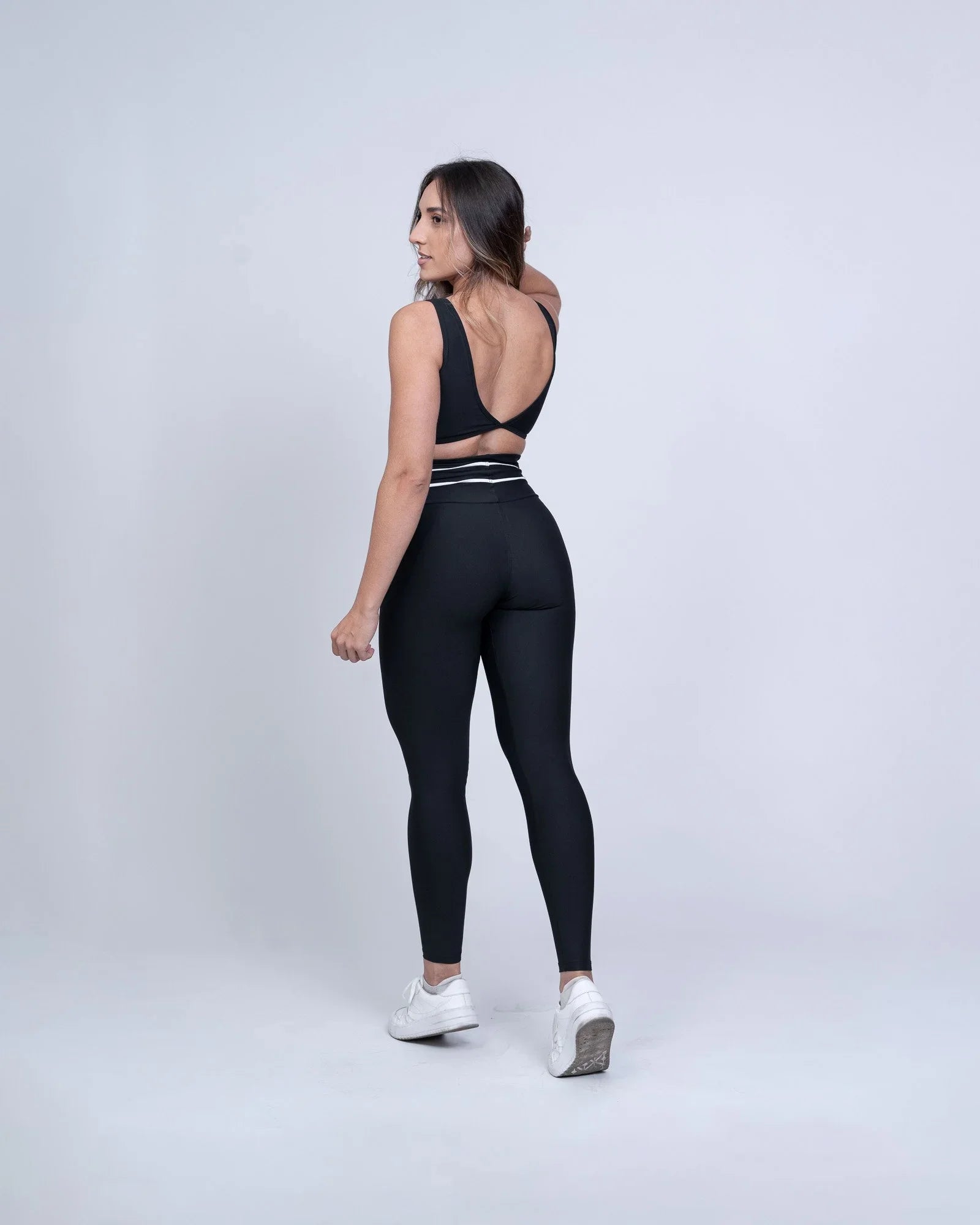 Calça Legging fitness Corrida Preta compressão e Vivo Off S/empina bumbum