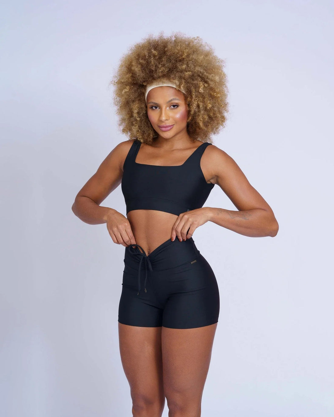 Short Fitness Slim Super Black sem empina bumbum