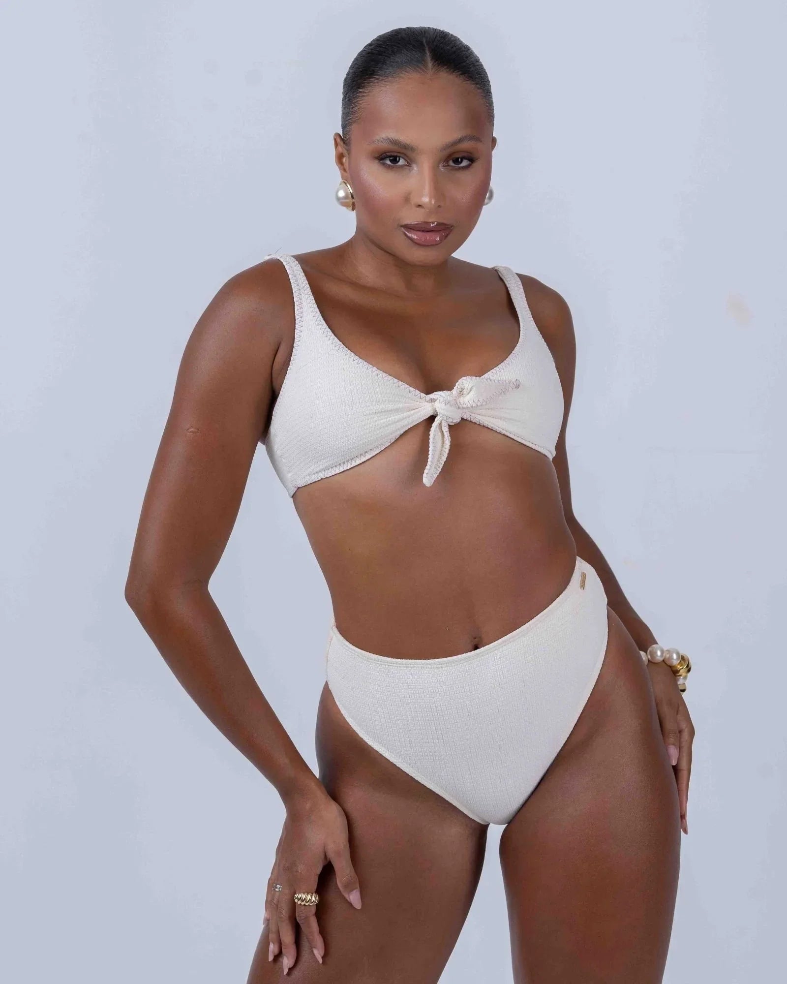 Top de Lacinho Off White