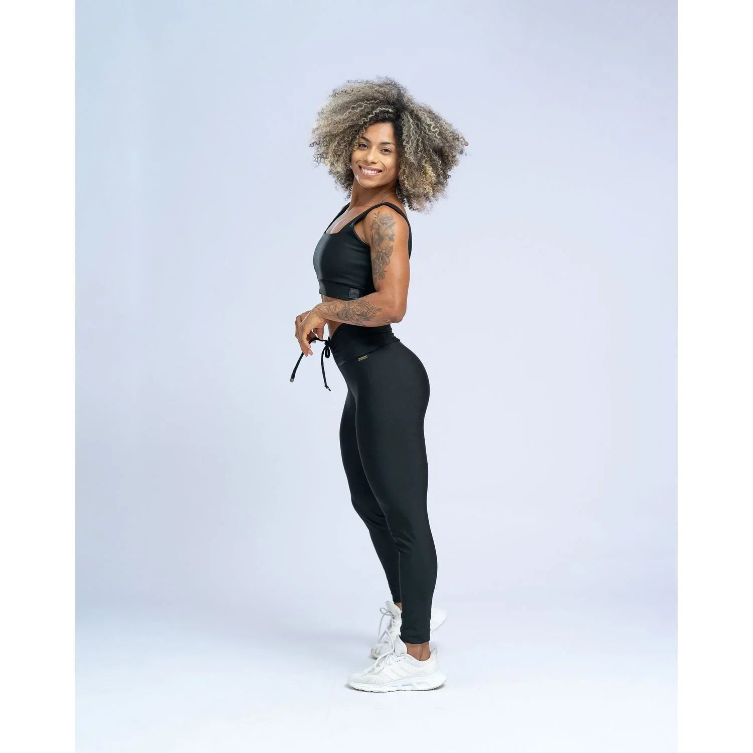 Calça Legging Fitness Slim super Black Sem empina bumbum