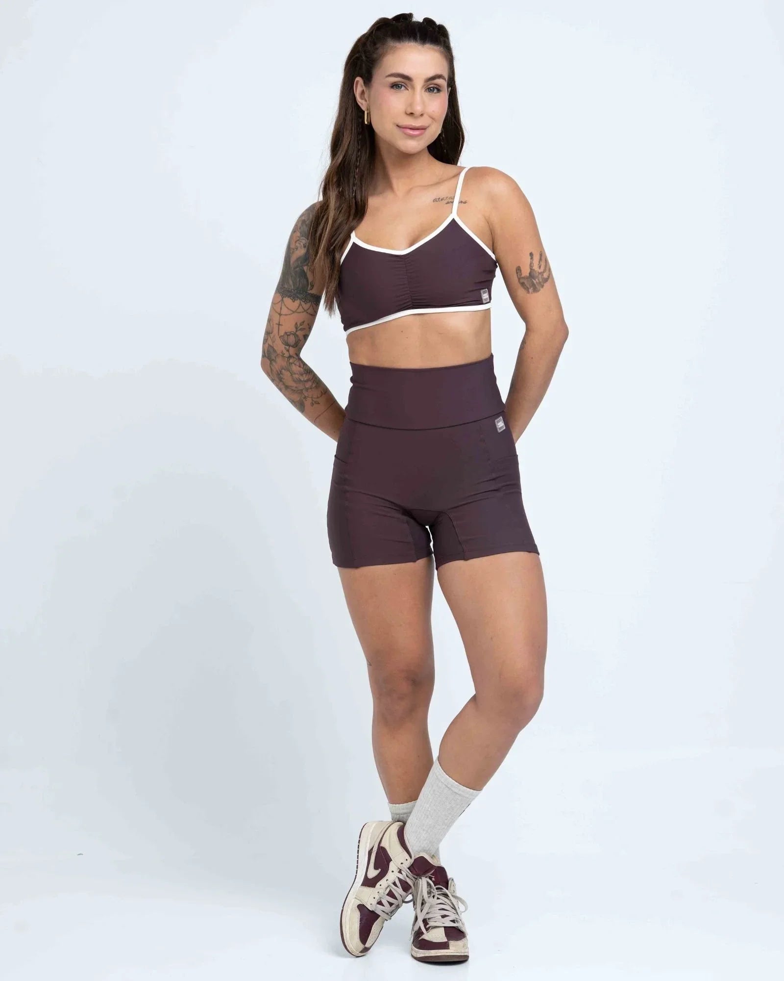 Short Fitness Bike Marrom Ébano sem costura frontal