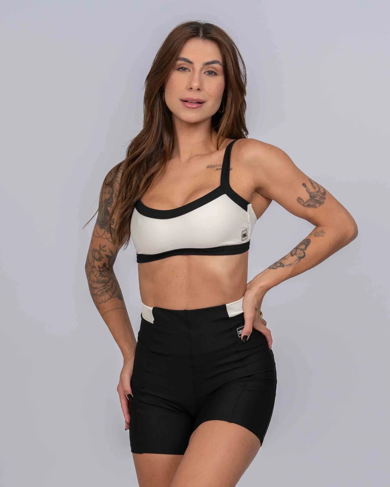 Top Fitness Flow Duo Off White com Super Black