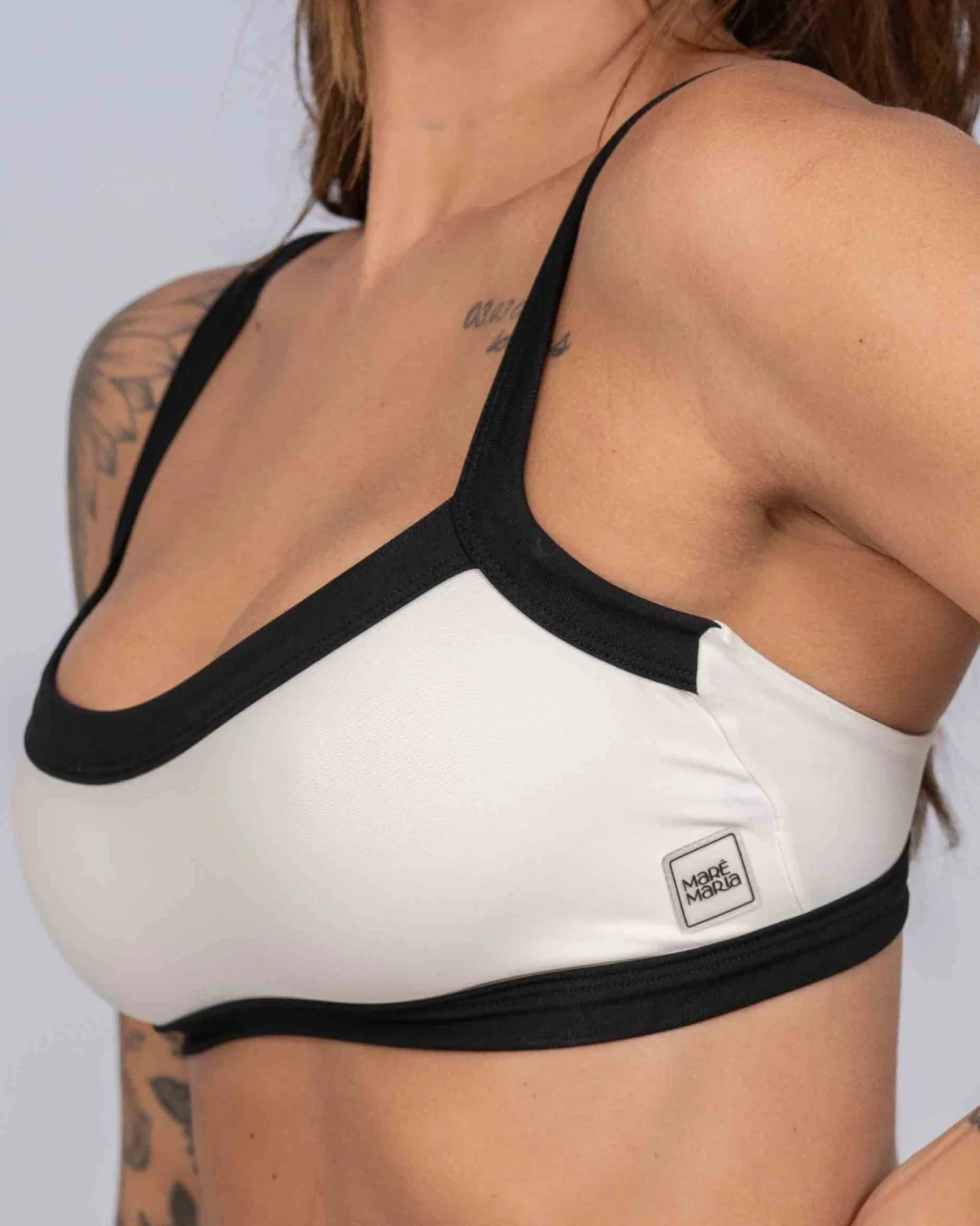 Top Fitness Flow Duo Off White com Super Black