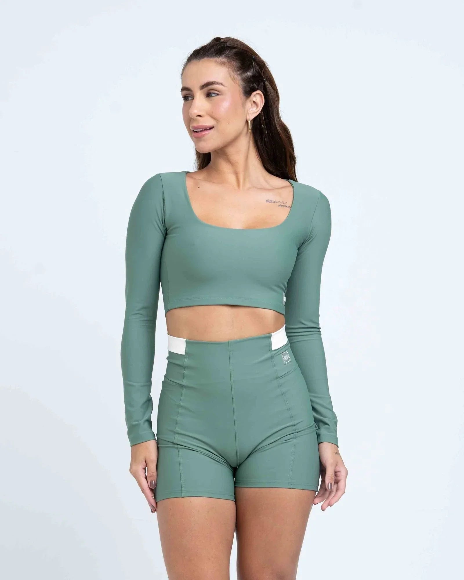 Top Fitness Classic Manga Longa Verde Eucalipto