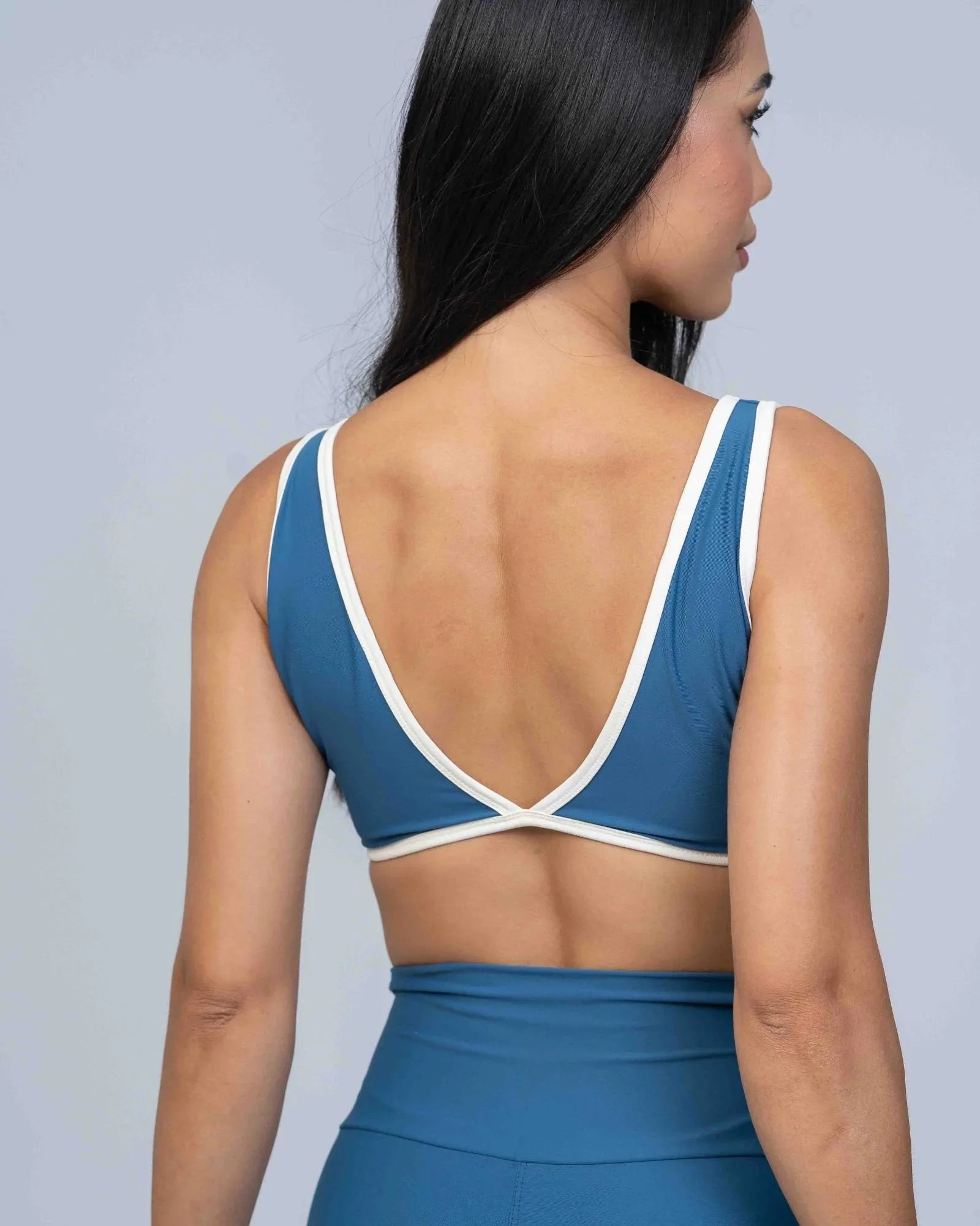 Top Basic Azul Sereia com Viés Off White compressão