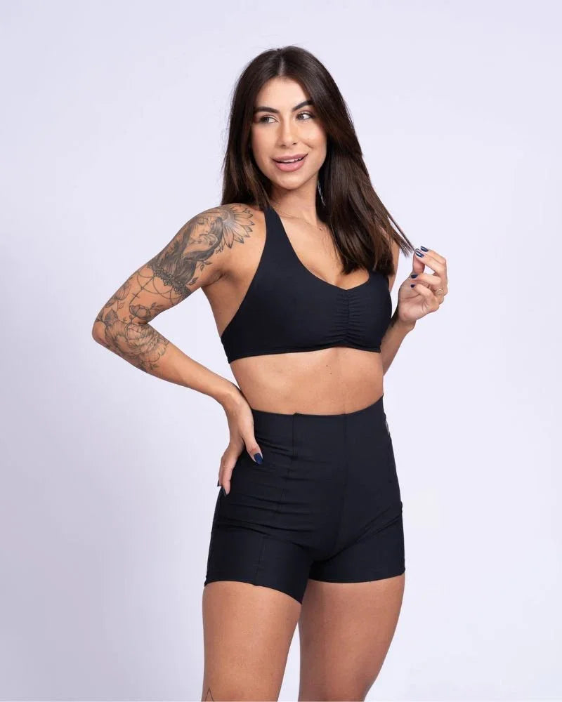 Short fitness Classic Preto com compressão e sem empina bumbum
