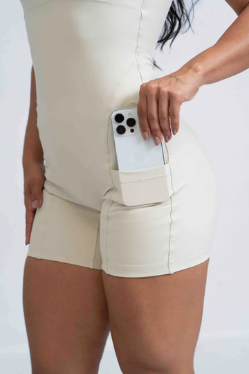 Macaquinho Fitness Flow Luna com bolso